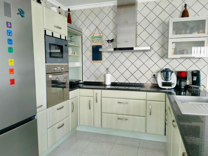 Image No.46-3 Bed Chalet for sale