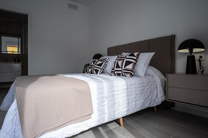 Image No.45-3 Bed House for sale