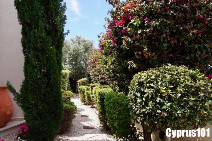 Image No.15-3 Bed Villa / Detached for sale