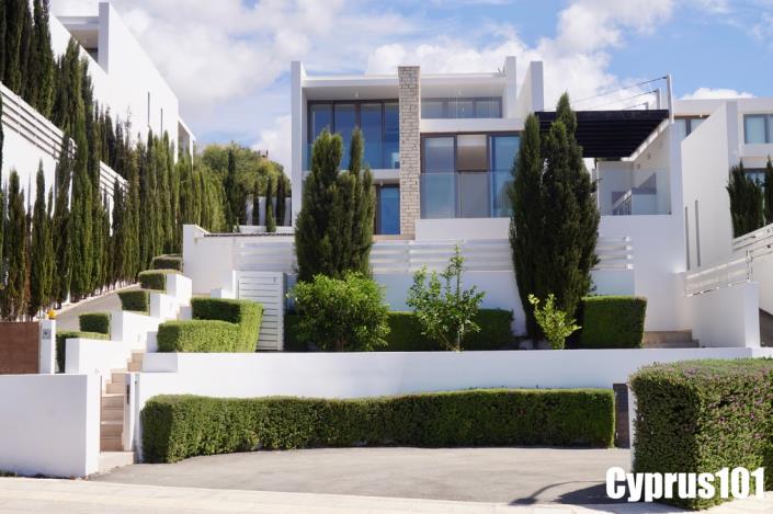 Image No.2-5 Bed Villa / Detached for sale