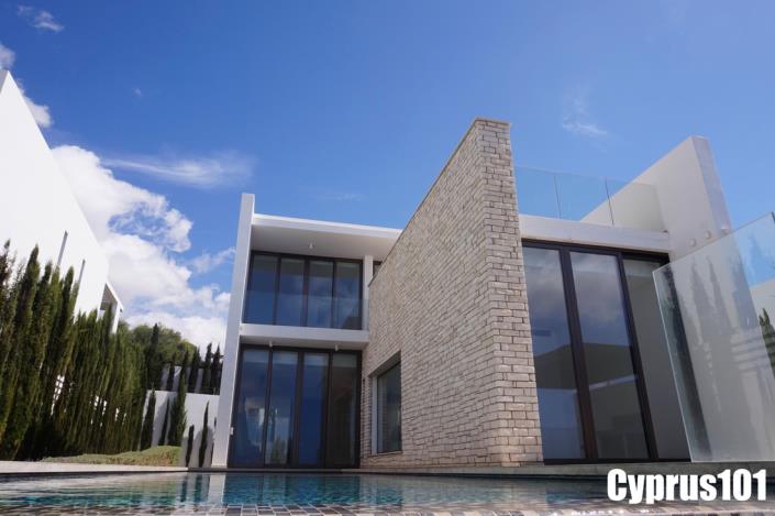 Image No.12-5 Bed Villa / Detached for sale