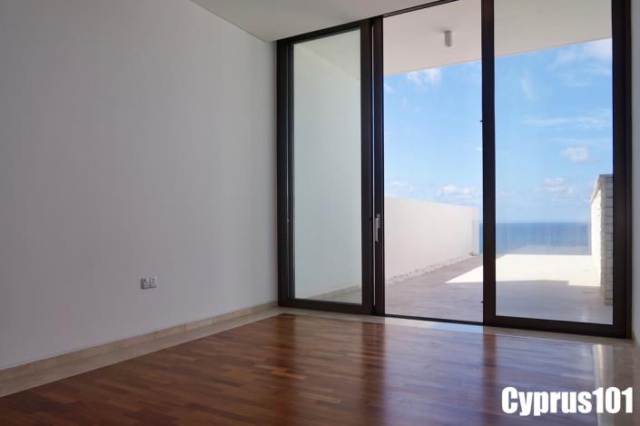 Image No.38-5 Bed Villa / Detached for sale