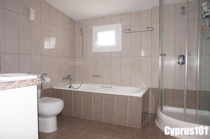 Image No.28-4 Bed Villa / Detached for sale