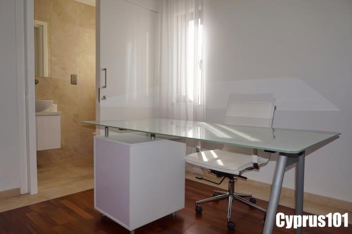 Image No.24-Villa / Détaché de 5 chambres à vendre à Agios Georgios