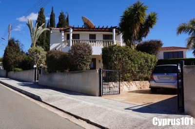 1-Peyia-3-bed-home-with-beautiful-views-property-1301