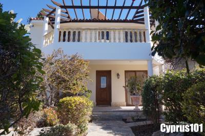 2-Peyia-3-bed-home-with-beautiful-views-property-1301