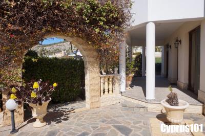 4-Peyia-3-bed-home-with-beautiful-views-property-1301