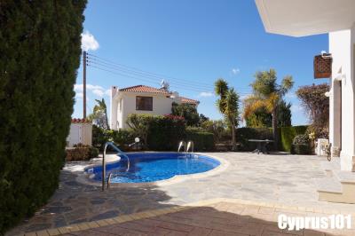 5-Peyia-3-bed-home-with-beautiful-views-property-1301