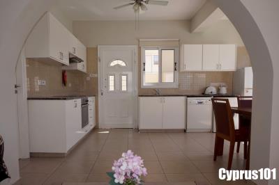 11-Tala-Paphos-3-bedroom-villa-mls-1313