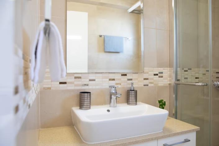 Image No.17-3 Bed Villa / Detached for sale