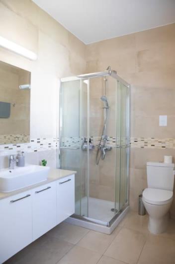 Image No.18-3 Bed Villa / Detached for sale