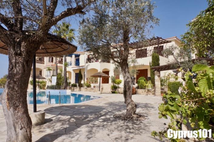 Image No.2-3 Bed Villa / Detached for sale