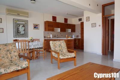 15-Chloraka-apartment-with-sea-views-Property-1344