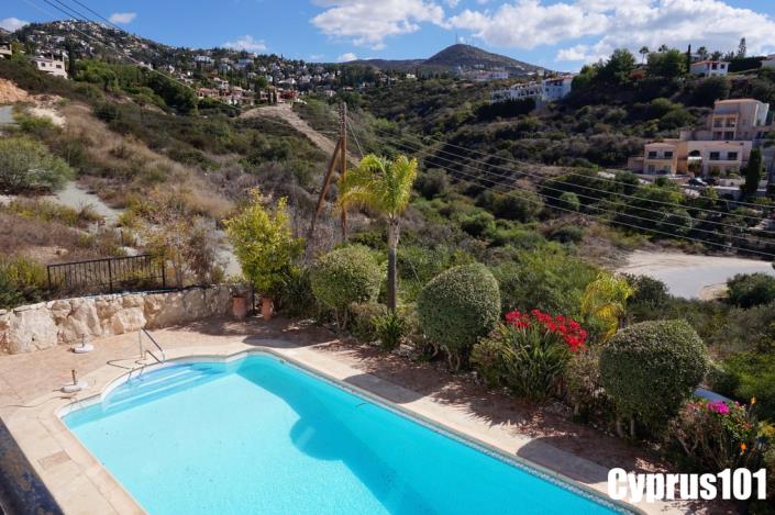 Image No.20-3 Bed Villa / Detached for sale