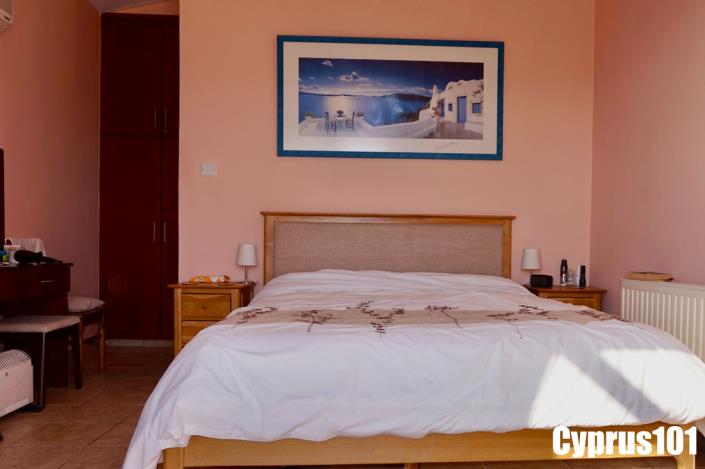 Image No.28-3 Bed Villa / Detached for sale