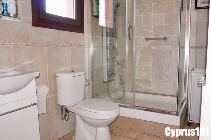 Image No.30-3 Bed Villa / Detached for sale