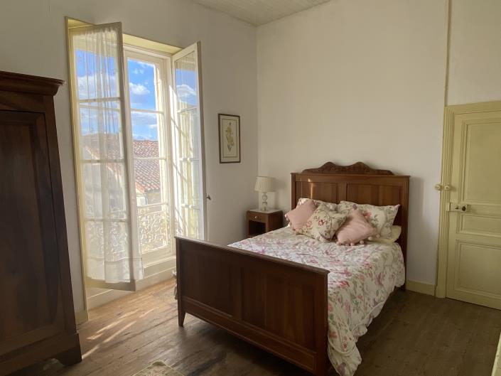 Image No.11-Maison de 5 chambres à vendre à Neuvicq-le-Chateau