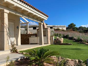 b744ffc9-4b1d-44d5-b0fc-1b57a8792522