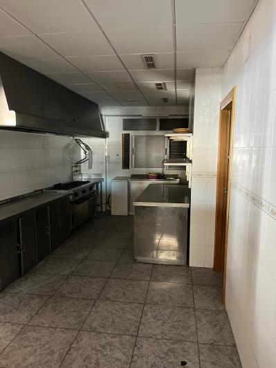 Image No.8-3 Bed House for sale