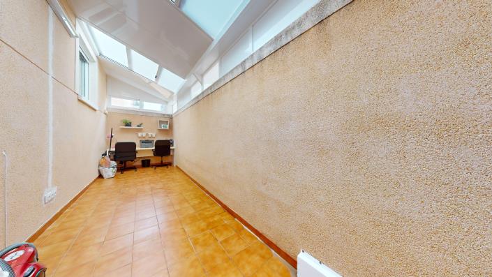 Image No.29-3 Bed Apartment for sale