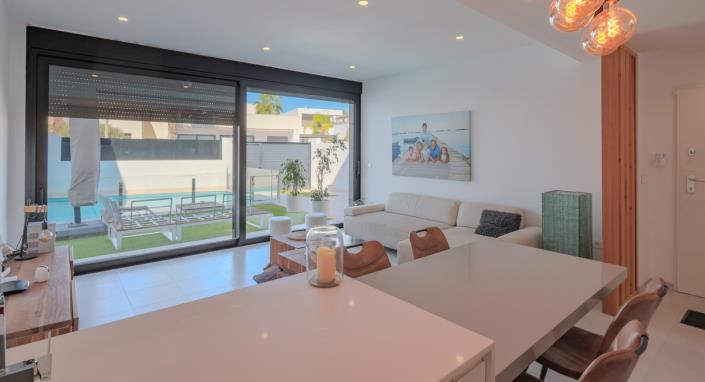 Image No.10-3 Bed Villa for sale