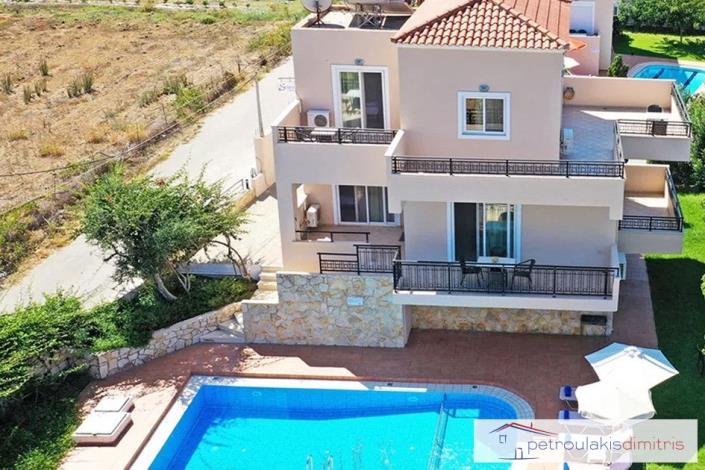 Image No.2-Maison / Villa de 3 chambres à vendre à Kolymbari