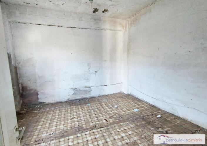 Image No.7-1 Bed House for sale