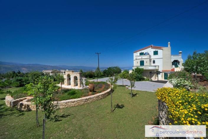 Image No.2-15 Bed House/Villa for sale