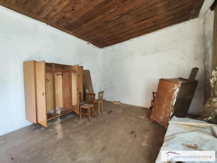 Image No.9-Maison de village de 1 chambre à vendre à Theriso