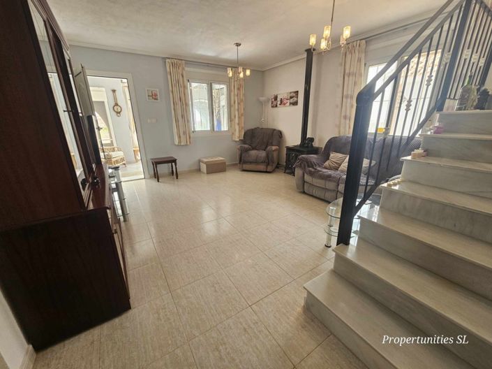 Image No.9-4 Bed House for sale