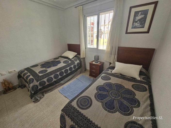 Image No.30-4 Bed House for sale