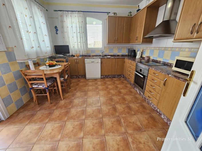 Image No.21-5 Bed Villa / Detached for sale