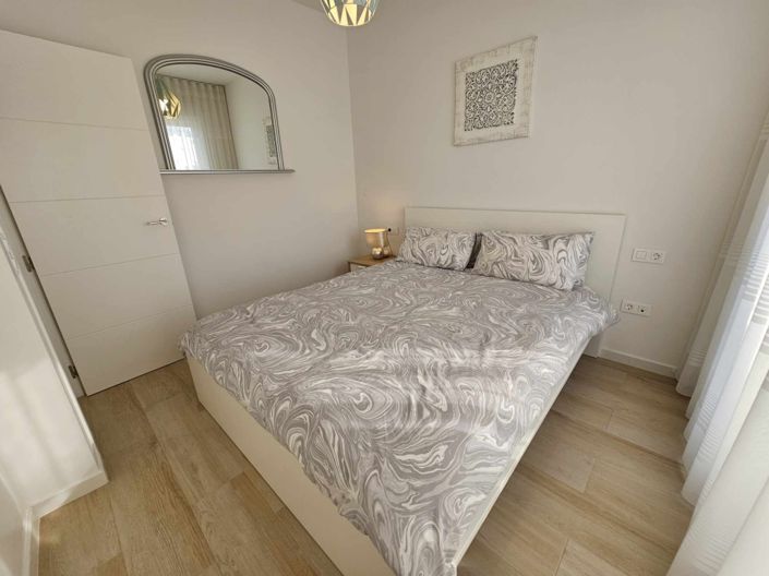 Image No.39-4 Bed Property for sale