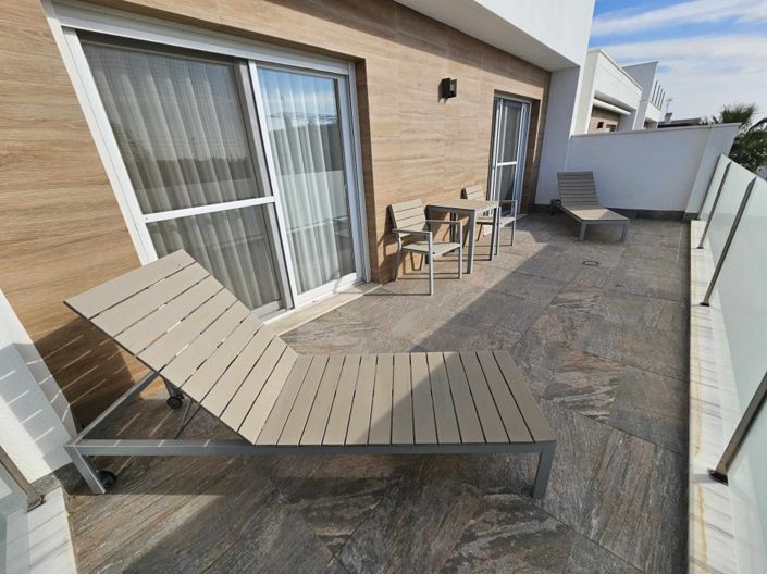 Image No.45-4 Bed Property for sale