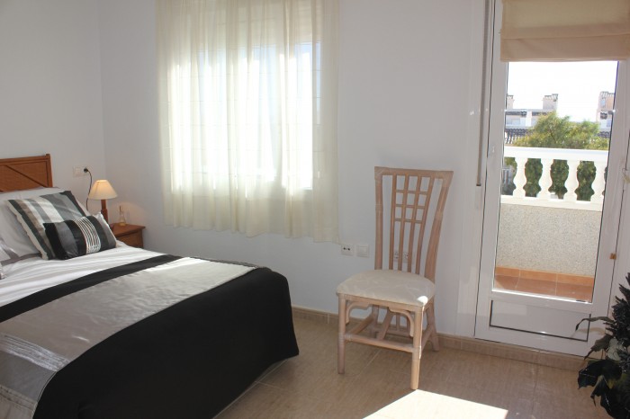 Image No.14-2 Bed Property for sale