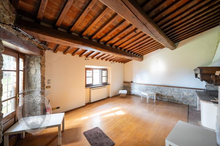 Image No.30-3 Bed Country House for sale