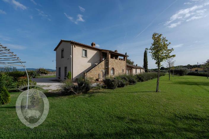 Image No.3-Ferme de 7 chambres à vendre à Cortona