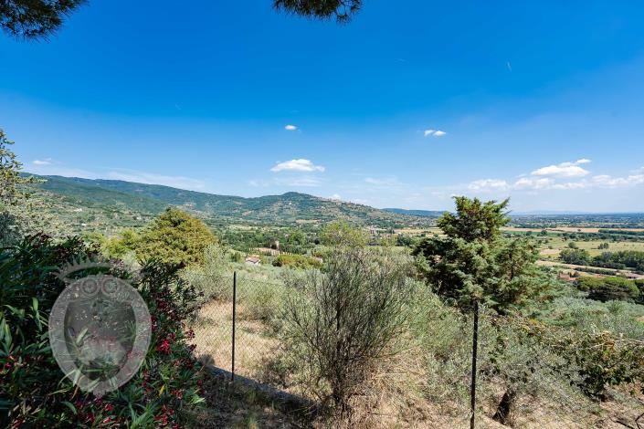 Image No.6-Ferme de 4 chambres à vendre à Cortona