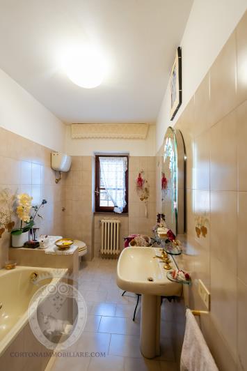 Image No.30-Ferme de 4 chambres à vendre à Cortona