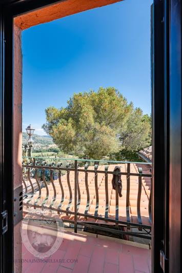 Image No.34-Ferme de 4 chambres à vendre à Cortona