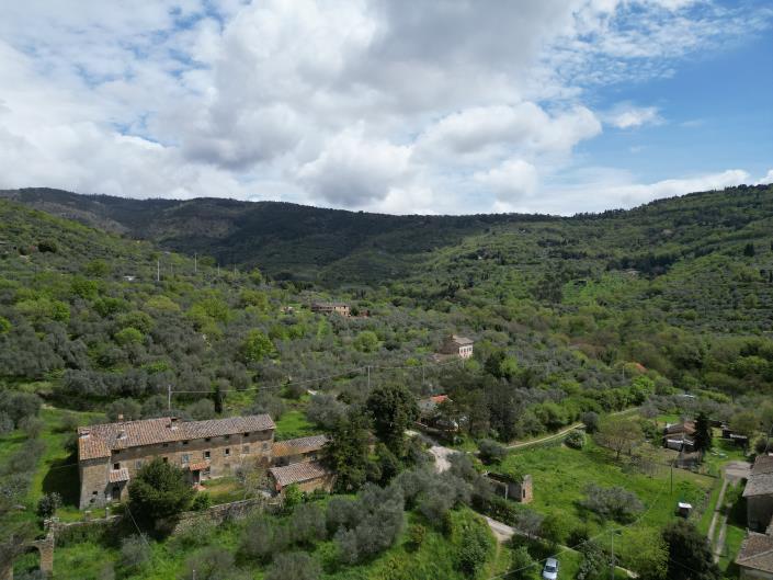 Image No.32-Ferme de 8 chambres à vendre à Cortona