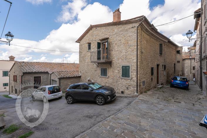 Image No.4-4 Bed Townhouse for sale