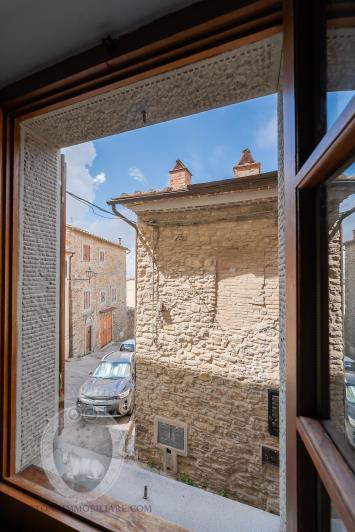 Image No.11-4 Bed Townhouse for sale