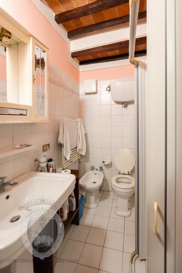 Image No.12-4 Bed Townhouse for sale