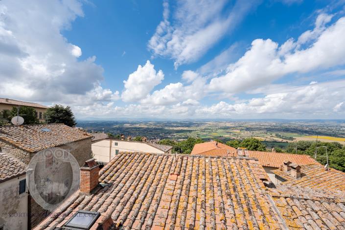 Image No.31-4 Bed Townhouse for sale