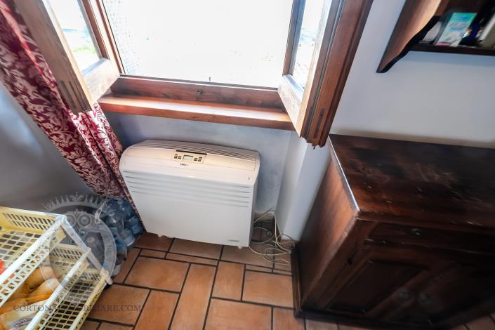 Image No.32-4 Bed Townhouse for sale