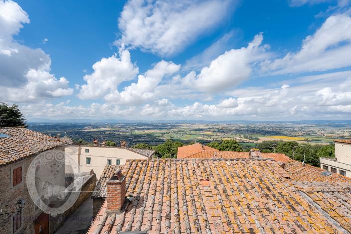 Image No.37-4 Bed Townhouse for sale