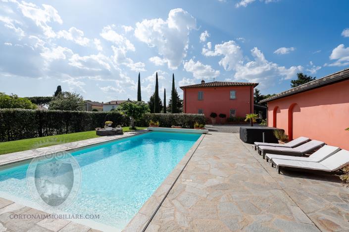 Image No.3-4 Bed House/Villa for sale