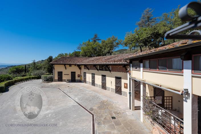 Image No.5-Ferme de 8 chambres à vendre à Cortona