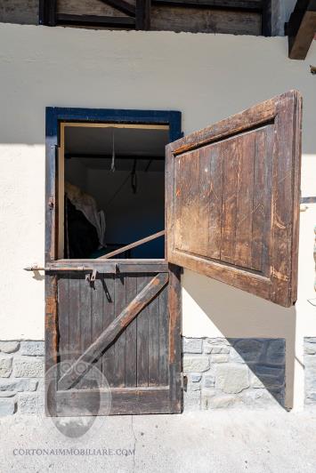 Image No.13-Ferme de 8 chambres à vendre à Cortona